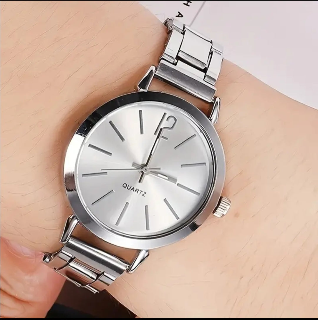 Set Reloj + Pulsera Love – Elegancia que Nunca Pasa de Moda